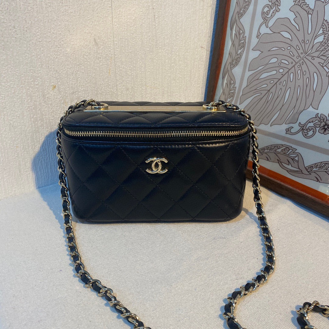 Chanel trendy cc vanity case